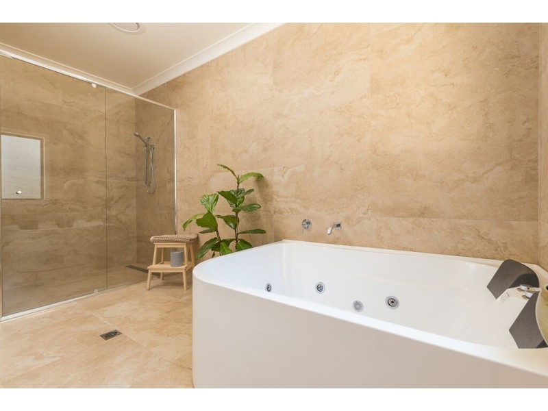 42 Barrakee Drive, Long Beach NSW 2536