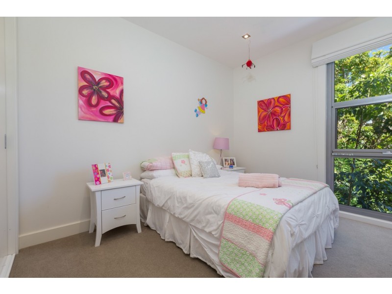 17 Waroo Crescent, Malua Bay NSW 2536