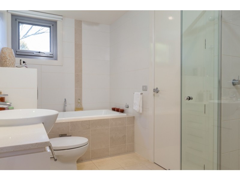 17 Waroo Crescent, Malua Bay NSW 2536