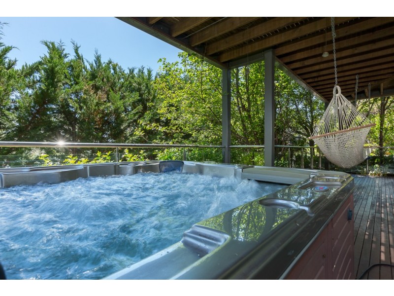 17 Waroo Crescent, Malua Bay NSW 2536