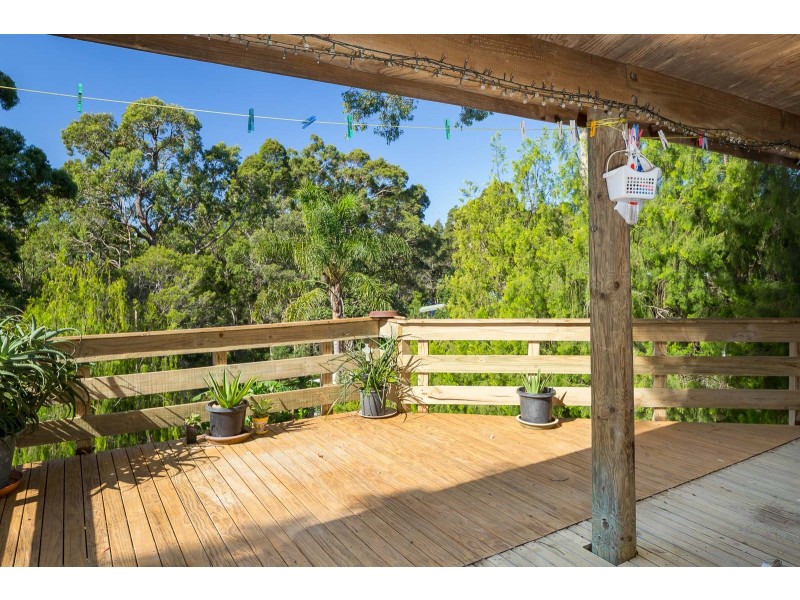 6 Crest Crescent, Moruya Heads NSW 2537