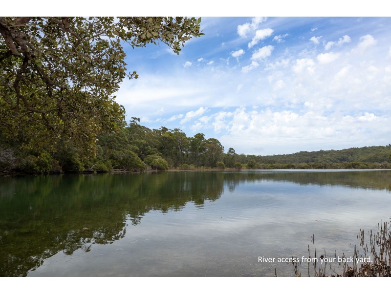 4/2162 George Bass Drive, Tomakin NSW 2537