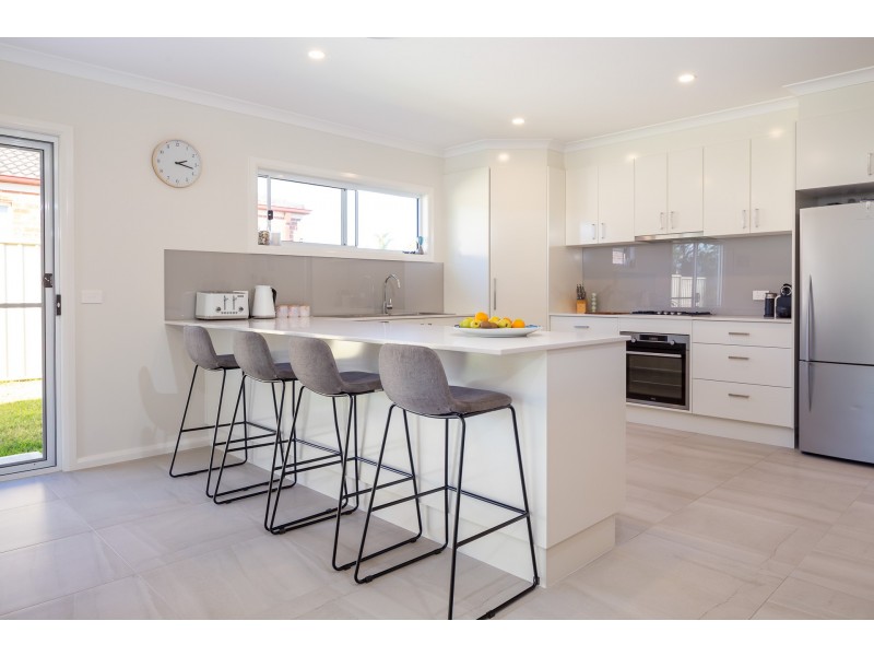 27 Woolabar Drive, Broulee NSW 2537