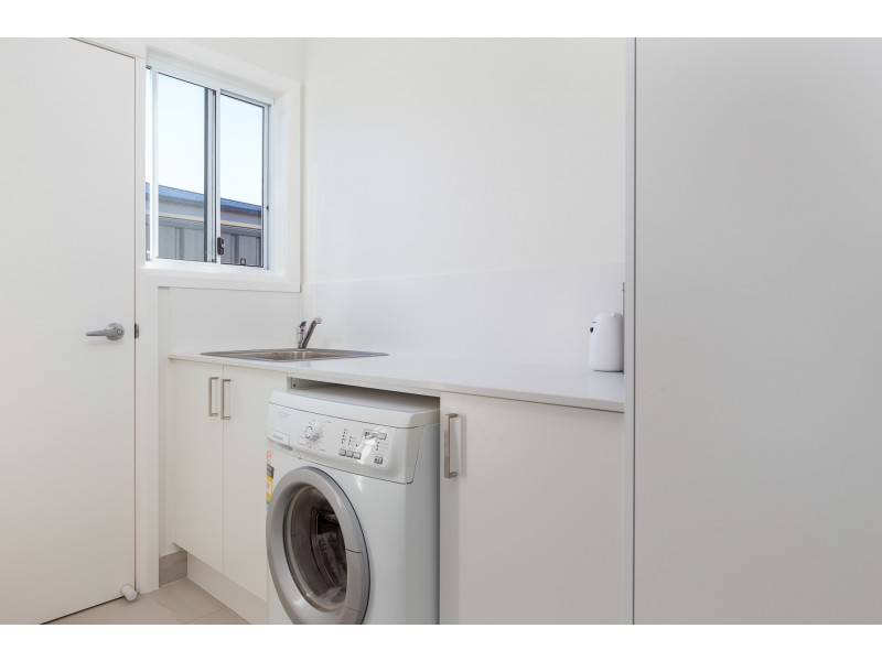 27 Woolabar Drive, Broulee NSW 2537