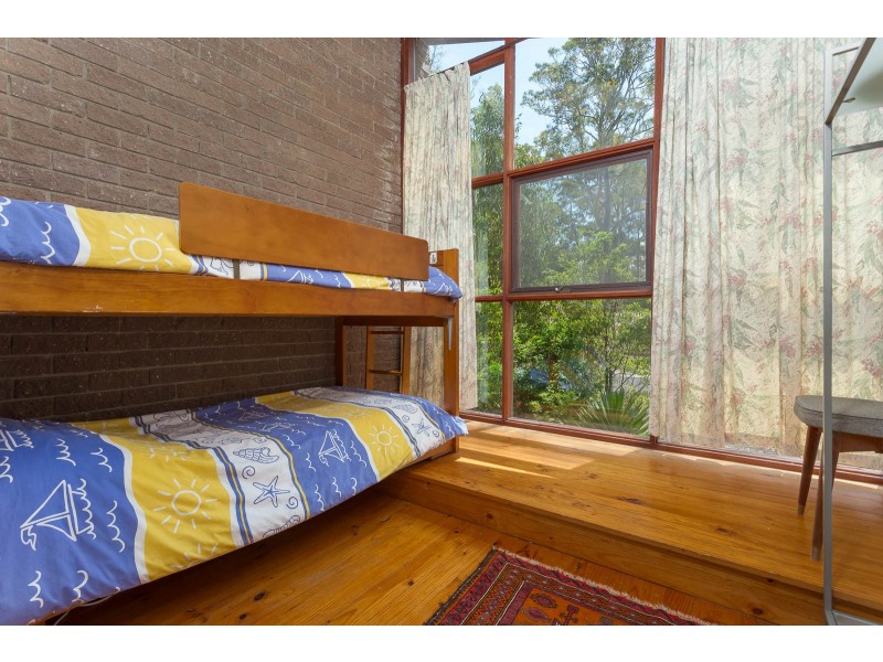 1 Pacific Street, Mossy Point NSW 2537