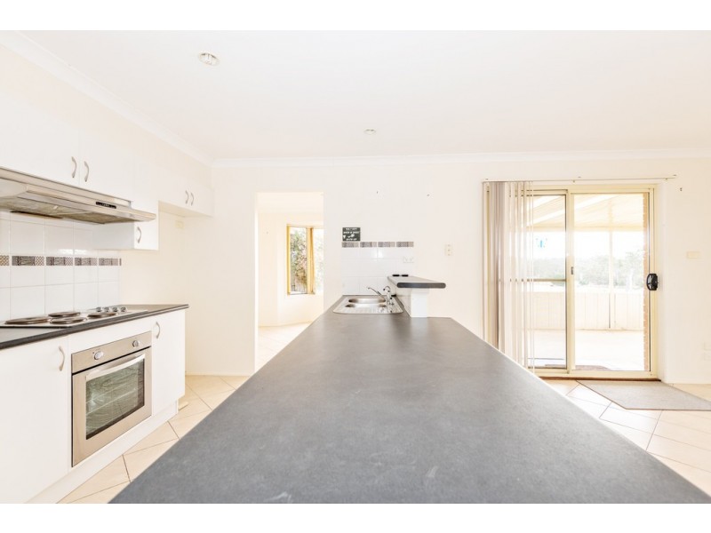 27 Maluka Avenue, Moruya NSW 2537