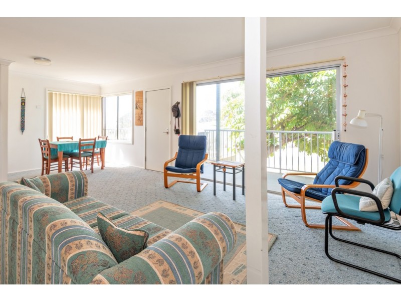 9 Boondi Street, Malua Bay NSW 2536