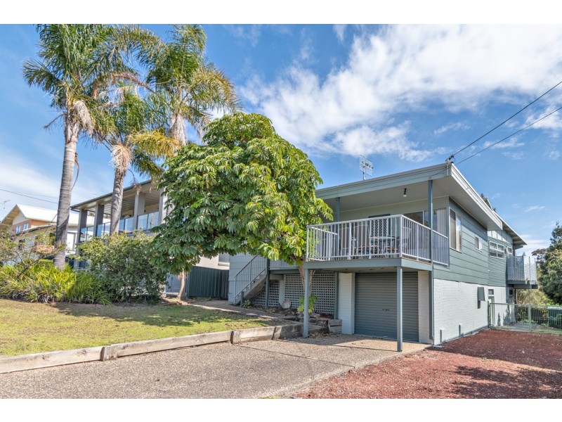 9 Boondi Street, Malua Bay NSW 2536