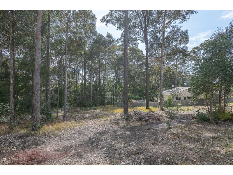 2 Honeyeater Place, Malua Bay NSW 2536