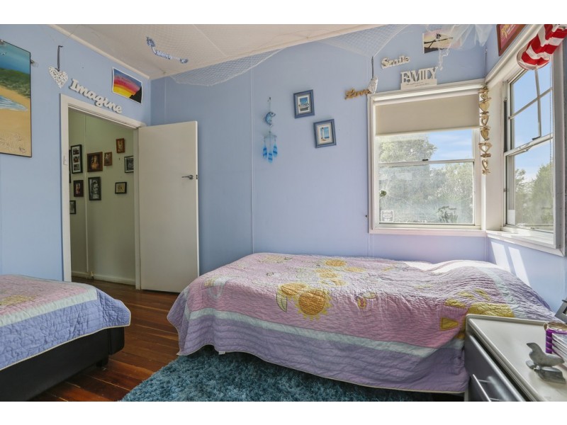 16 Campbell Street, Moruya NSW 2537