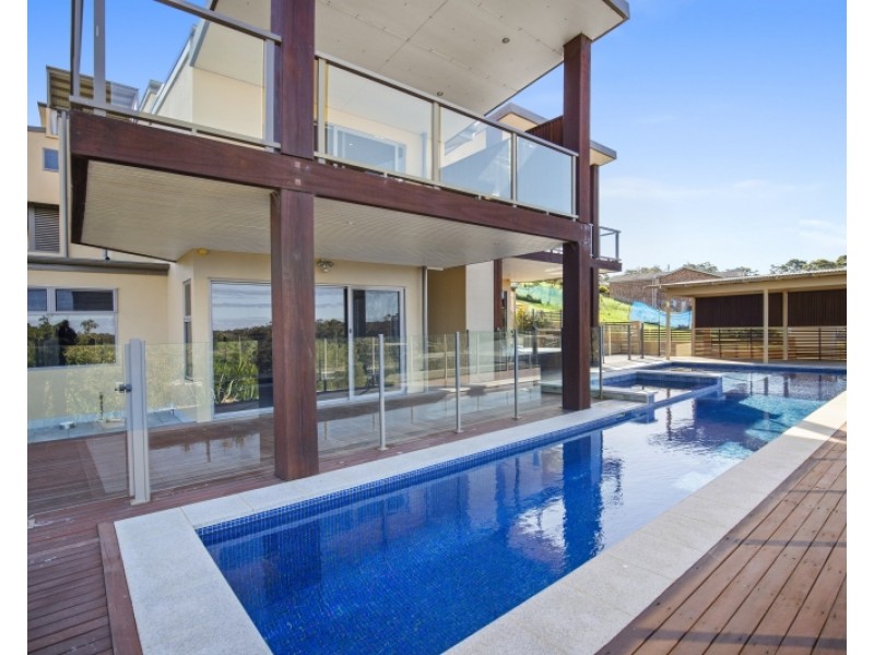 21 Mary Place, Long Beach NSW 2536
