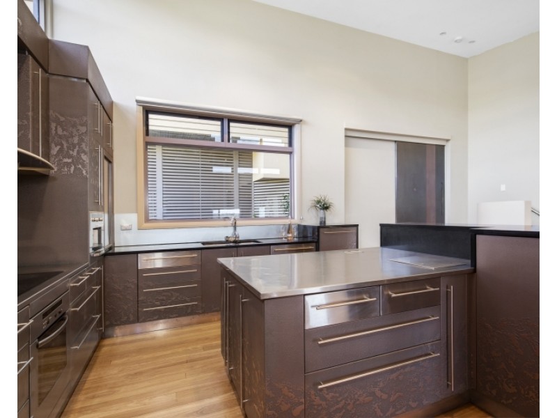 21 Mary Place, Long Beach NSW 2536