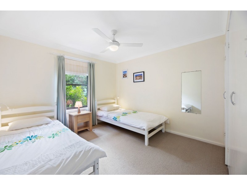 27 Elizabeth Street, Moruya Heads NSW 2537