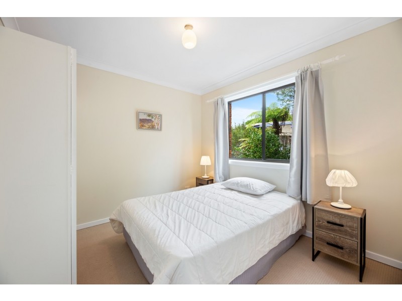 27 Elizabeth Street, Moruya Heads NSW 2537