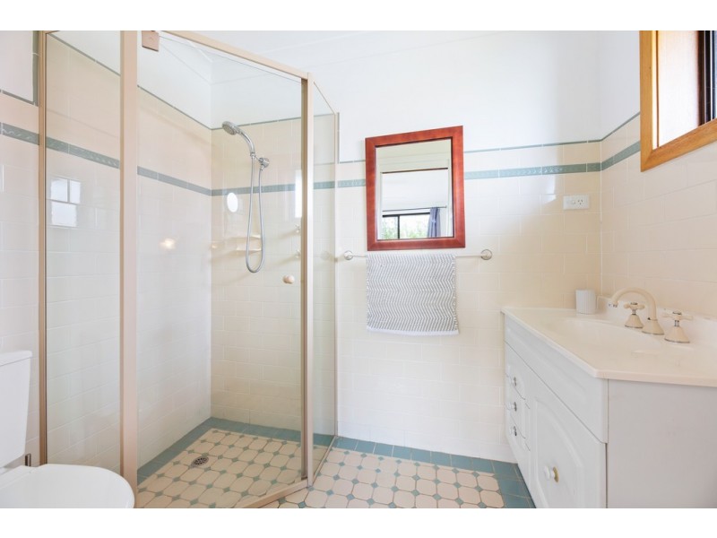 27 Elizabeth Street, Moruya Heads NSW 2537