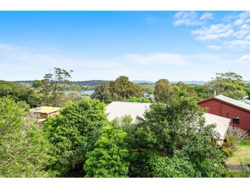 27 Elizabeth Street, Moruya Heads NSW 2537