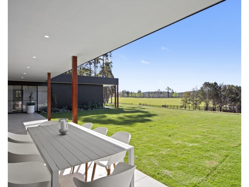 1 Clearwater Terrace, Mossy Point NSW 2537