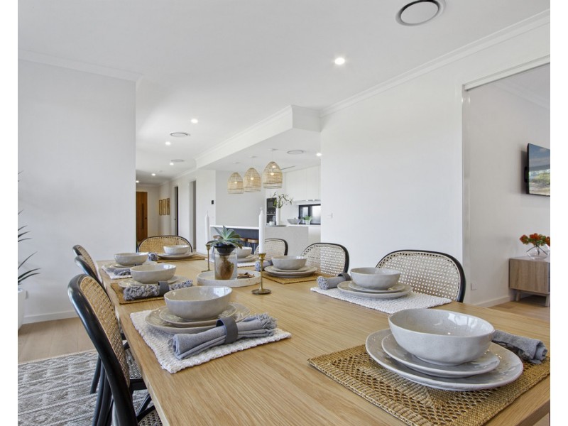 1 Clearwater Terrace, Mossy Point NSW 2537
