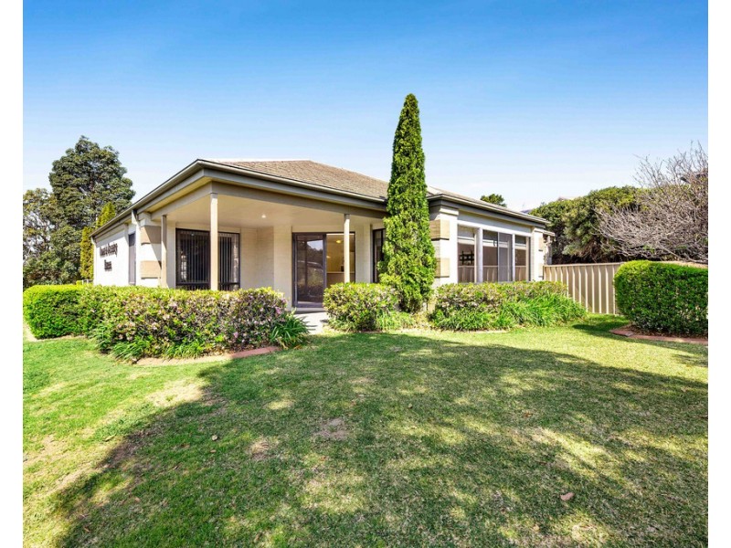2 Peninsula Drive, North Batemans Bay NSW 2536