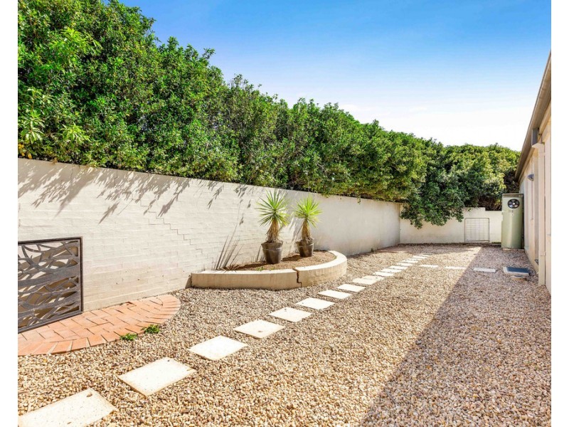 2 Peninsula Drive, North Batemans Bay NSW 2536