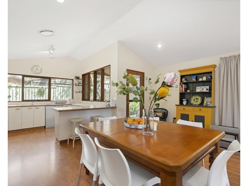 20 Connells Close, Mossy Point NSW 2537