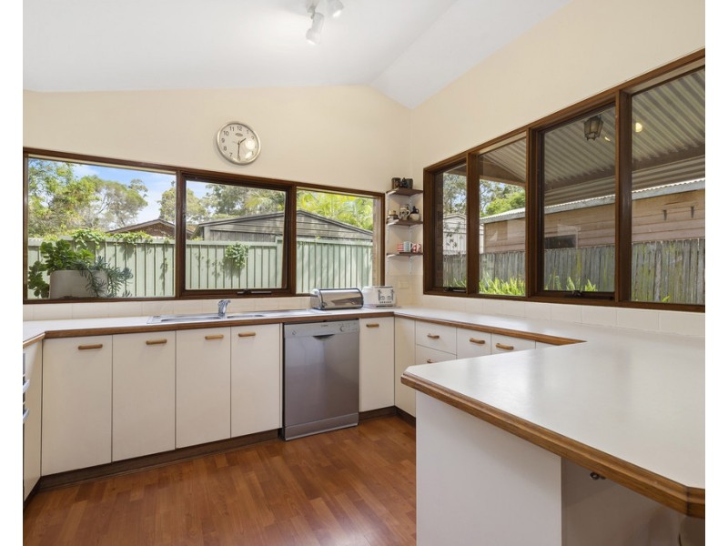 20 Connells Close, Mossy Point NSW 2537