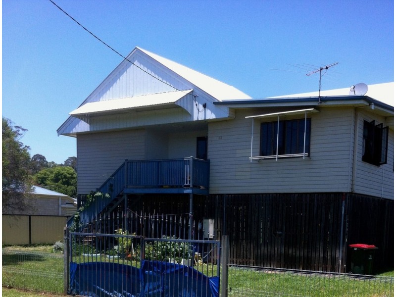 3 Crofton Street, Blackbutt QLD 4306