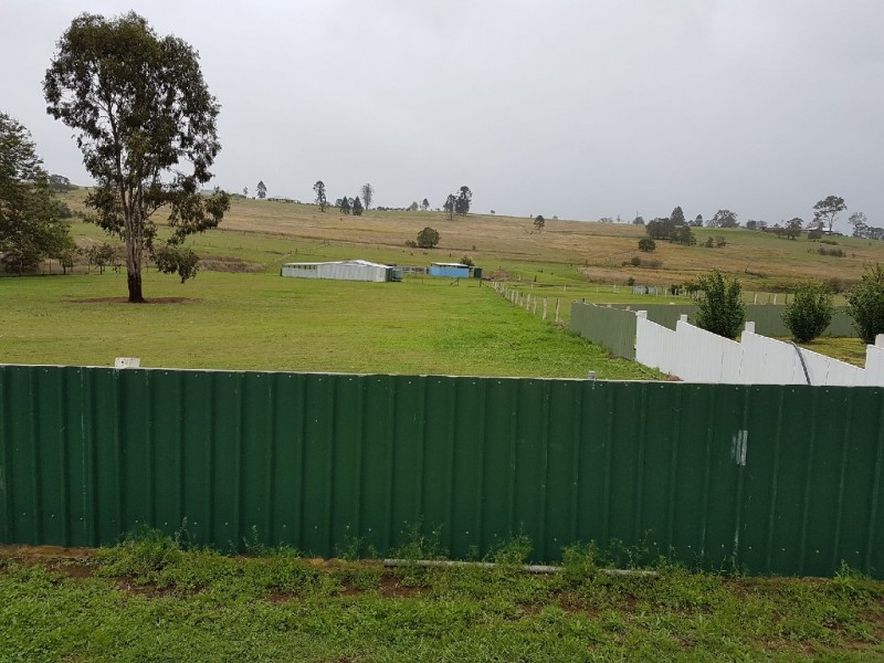 72 Hardgrave Road, Benarkin QLD 4306