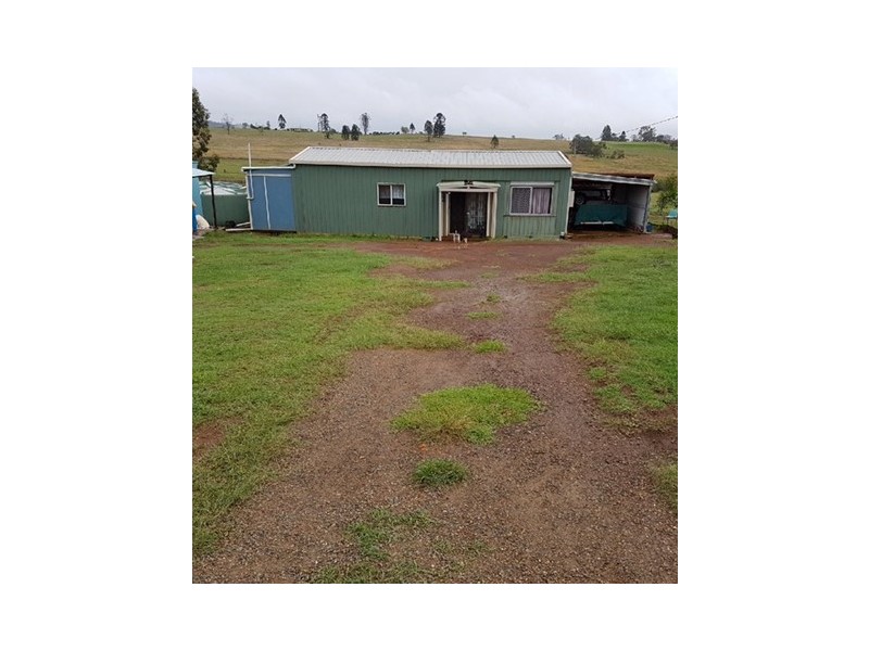 72 Hardgrave Road, Benarkin QLD 4306