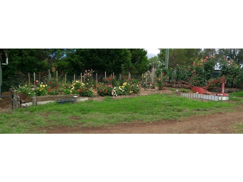 72 Hardgrave Road, Benarkin QLD 4306