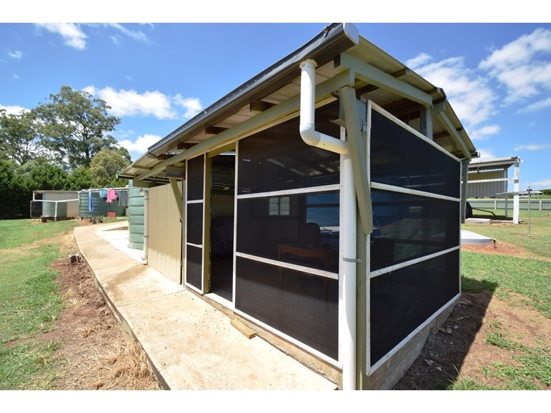 72 Hardgrave Road, Benarkin QLD 4306