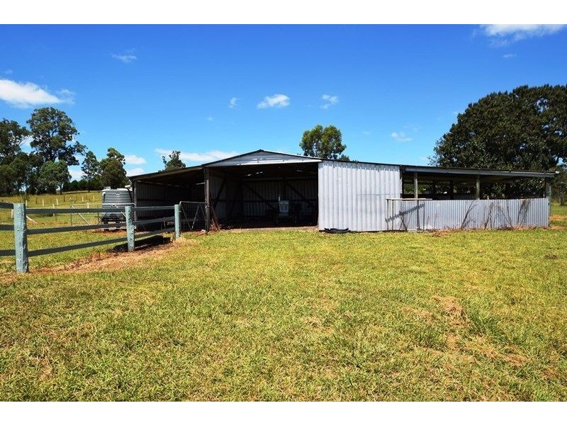 72 Hardgrave Road, Benarkin QLD 4306