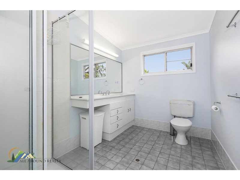 16 Illoura street, Petrie QLD 4502