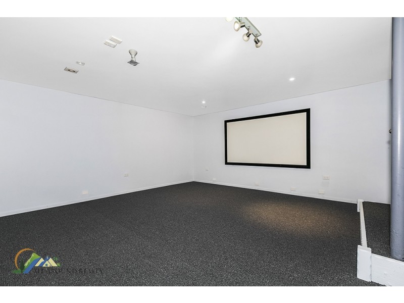 16 Illoura street, Petrie QLD 4502