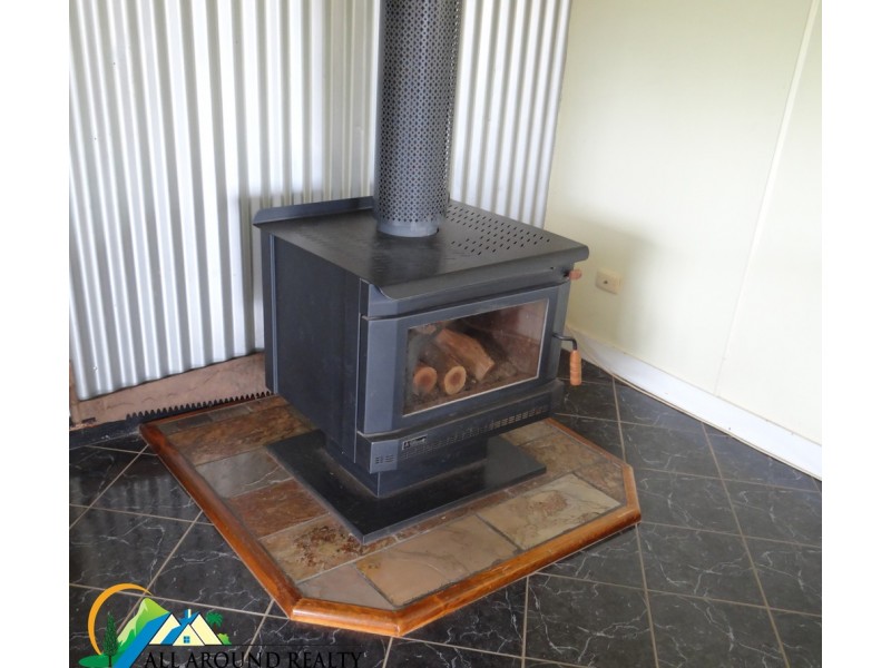 54 Gibsons Road, Yarraman QLD 4614