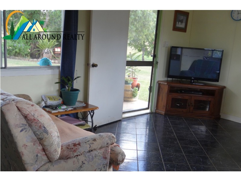 54 Gibsons Road, Yarraman QLD 4614