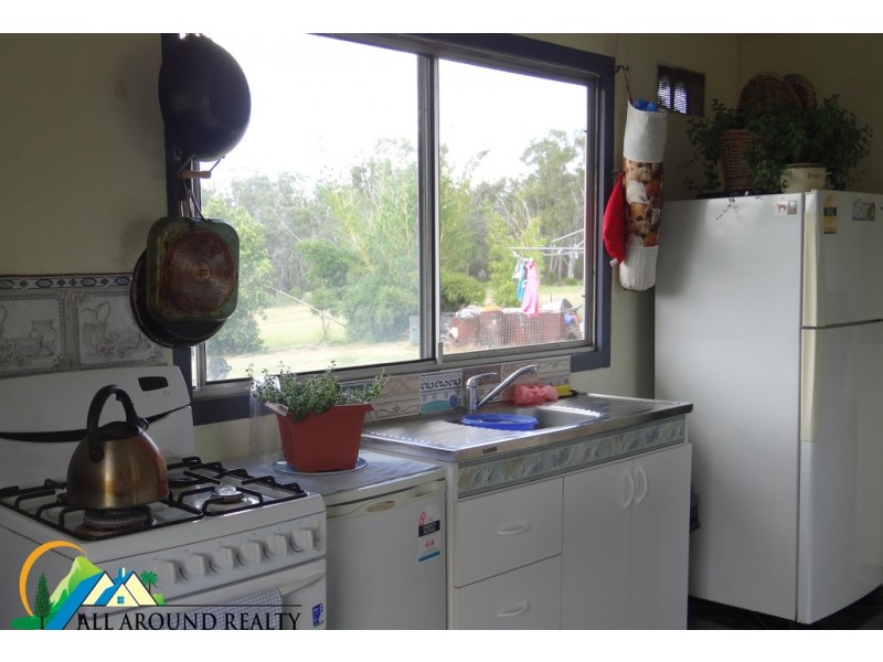 54 Gibsons Road, Yarraman QLD 4614