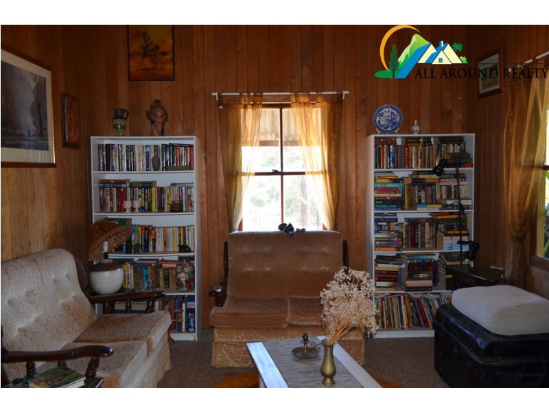31 Hardgrave Road, Benarkin North QLD 4306