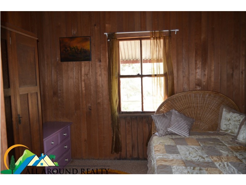 31 Hardgrave Road, Benarkin North QLD 4306