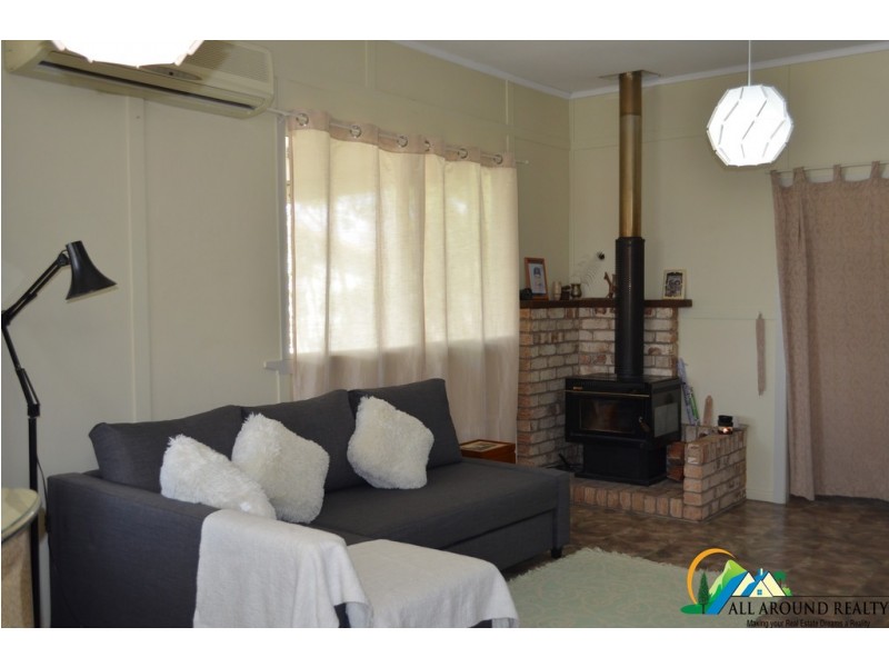 17 Ivory Creek Road, Toogoolawah QLD 4313