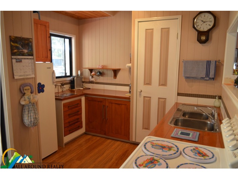 888 Old Esk Road, Taromeo QLD 4306