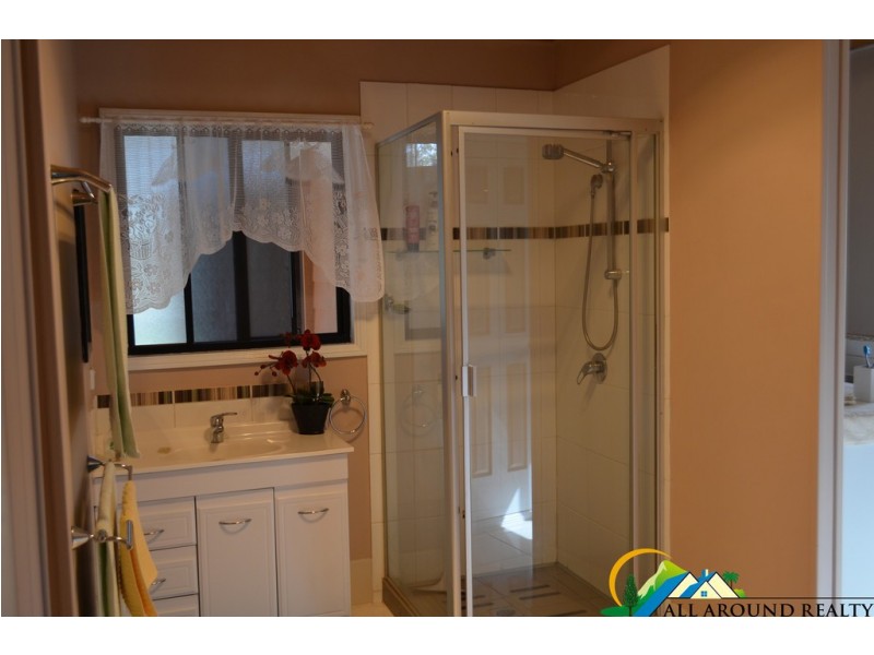 888 Old Esk Road, Taromeo QLD 4306