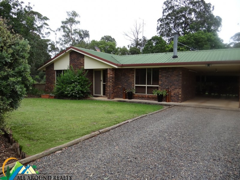 10 Hart Street, Blackbutt QLD 4306