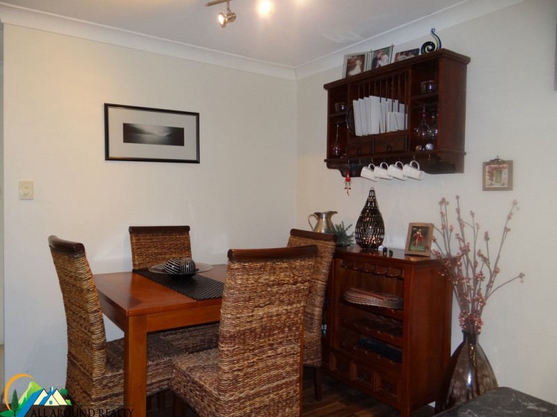 10 Hart Street, Blackbutt QLD 4306