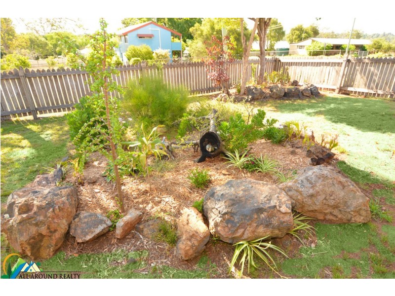 13 Muir Street, Blackbutt QLD 4306