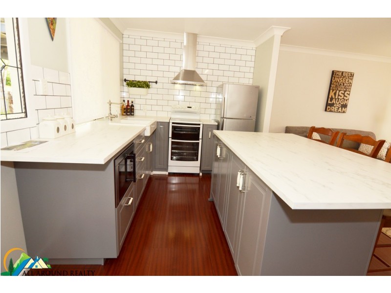 13 Muir Street, Blackbutt QLD 4306