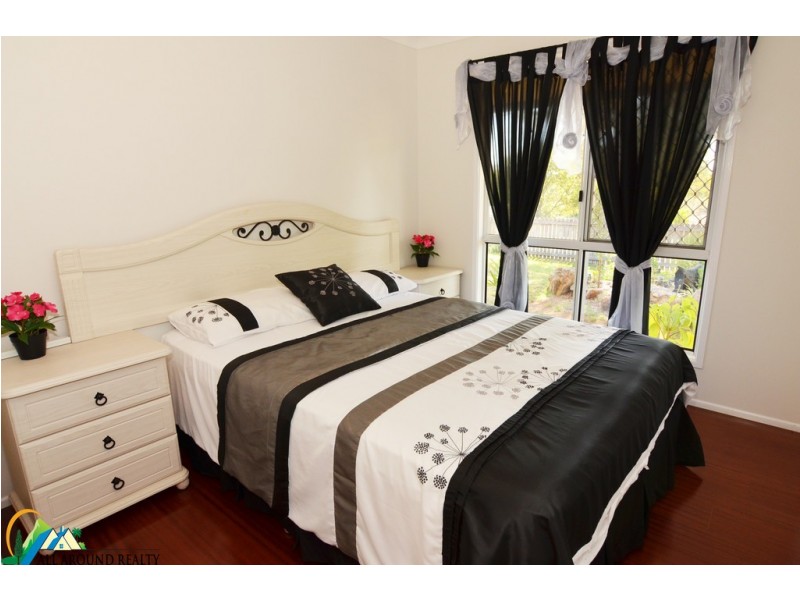 13 Muir Street, Blackbutt QLD 4306