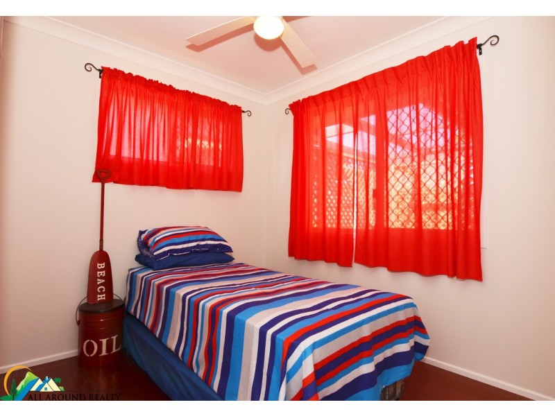 13 Muir Street, Blackbutt QLD 4306