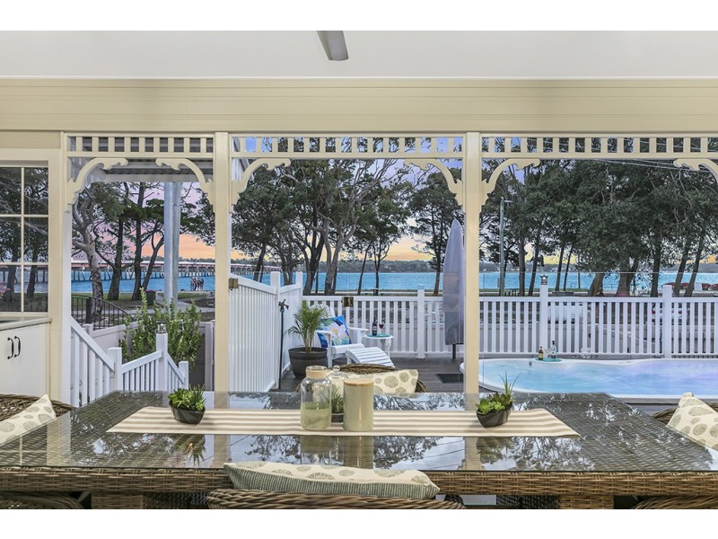 13 Sylvan Beach Esplanade, Bribie Island QLD 4507