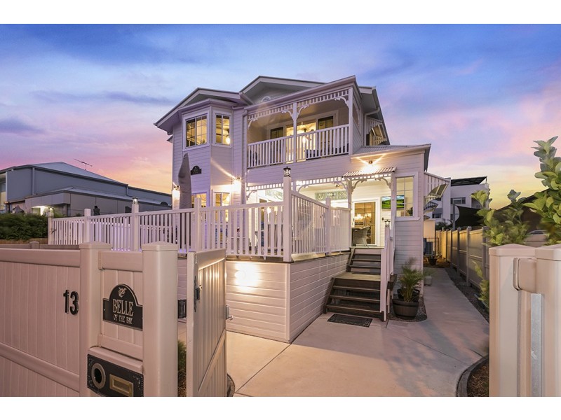 13 Sylvan Beach Esplanade, Bribie Island QLD 4507